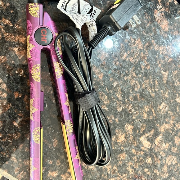 CHI Moroccan Sunrise Ceramic Hair Straightener - Picture 2 of 8